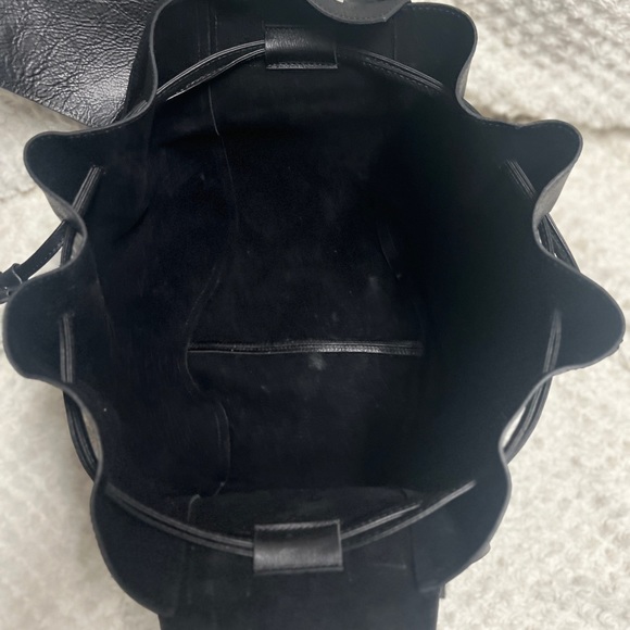 Stella And Bianca Leather Tassel Bucket Bag. - Picture 11 of 13